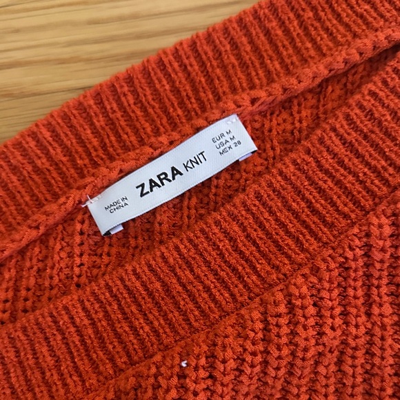 Zara Women's Off-the-Shoulder Burnt Orange Sweater - Picture 2 of 4